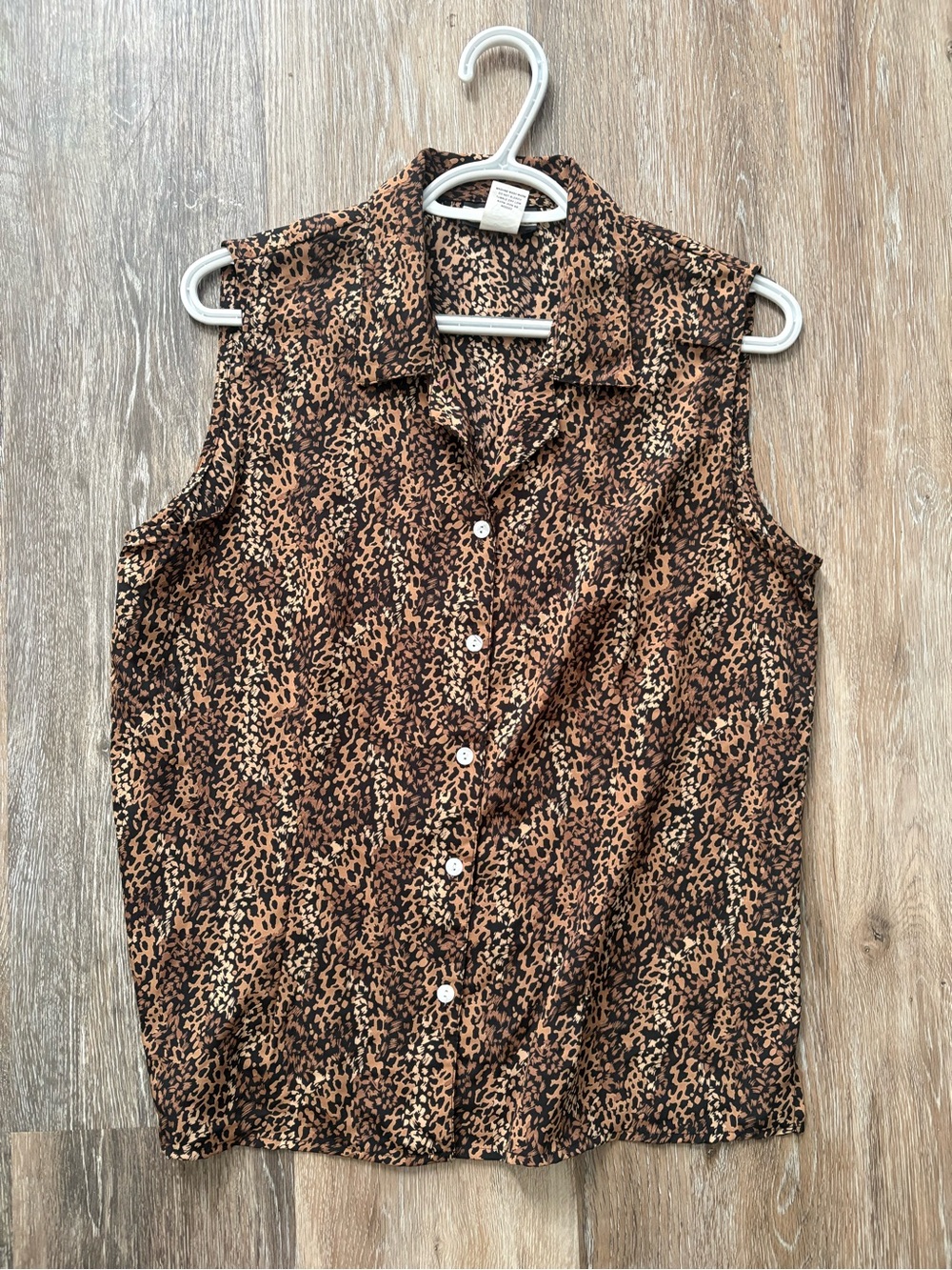 Notations Brown and Black Leopard Print Sleeveless Button-Down Shirt